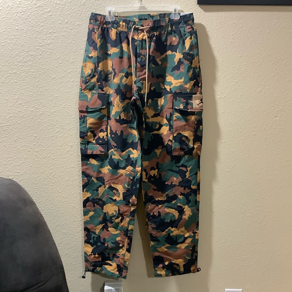 NEW WITH TAGS! Jordan Brand camo nylon material cargo pants/joggers.